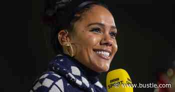 Alex Scott Makes History As First English-Speaking Female Commentator On 'FIFA 22' - Bustle