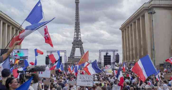 Proteste gegen strengere Corona-Regeln in Frankreich