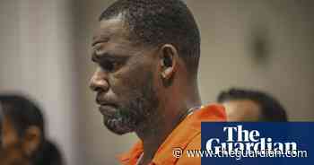 R Kelly had sexual contact with underage boy as well as girls, prosecutors say