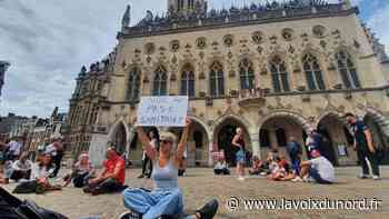 Vaccin obligatoire, pass sanitaire : à Arras, des citoyens se rassemblent contre « la politique de la peur » - La Voix du Nord