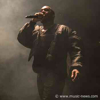 Kanye West fan selling bag of air from album event