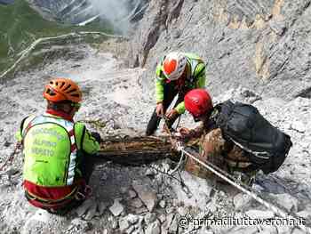 Scivola sulla ferrata e resta sospeso: salvato un 32enne di Cerea - Prima Verona