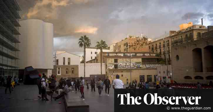Departures at high-profile Barcelona museum provoke anger in art world