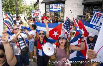 “I feel so proud”: Cuban Americans in Houston organize local rallies, ‘caravan’ to the White House - Houston Chronicle