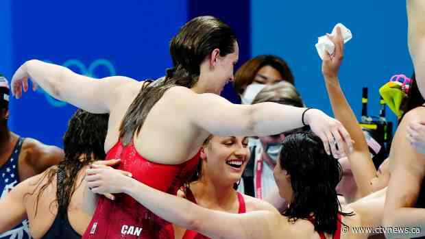 Canadian women's 4x100 freestyle team wins silver