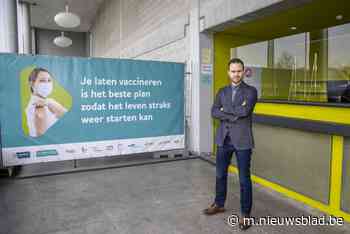 Vaccinatiecentra schakelen nu ook straathoekwerkers in: “We willen iédereen bereiken” - Het Nieuwsblad