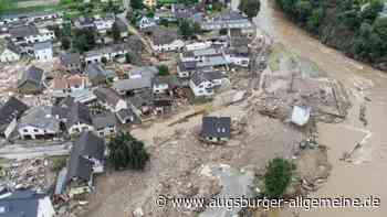 Nach Unwetter: Augsburger Feuerwehr fährt ins Katastrophengebiet