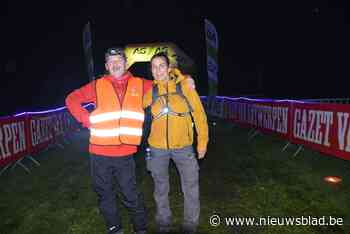 “Nachtelijke wandelmarathon was meer zwemmen dan stappen”