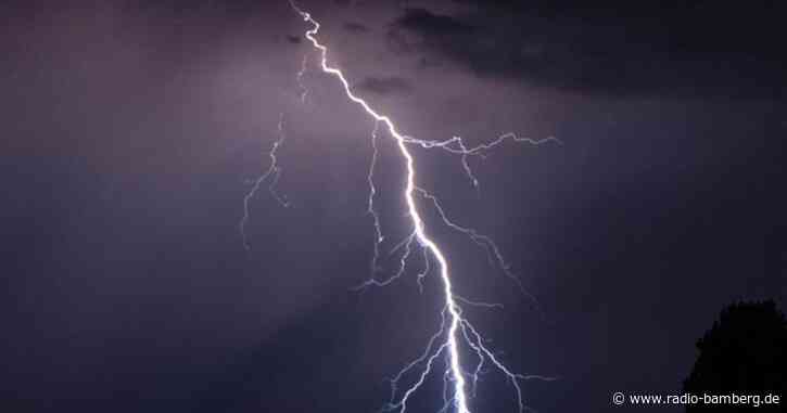 Unwetter in Teilen Bayerns: Dutzende Feuerwehreinsätze