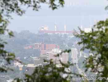 Smoke from northern Ontario forest fires prompts air quality warning for Hamilton - TheSpec.com