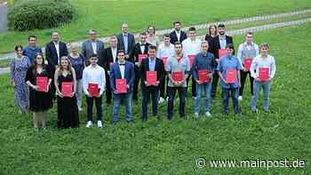 Erstes Abi im neuen Profil Technik und Management - Main-Post