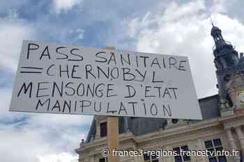 Des débordements en mairie de Poitiers à l'issue de la manifestation contre le passe sanitaire - France 3 Régions