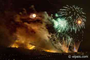 Felipe VI y Pedro Sánchez participan en los actos del Día de Galicia en un Santiago blindado por la policía - EL PAÍS