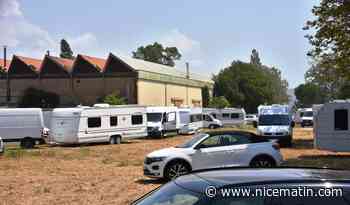 Plus de 120 caravanes s’installent à La Londe, le maire dénonce un "envahissement en force des terrains"