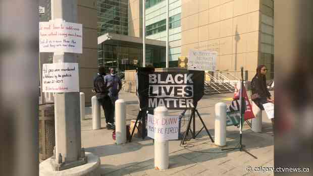 Protesters call for firing of Calgary police Const. Alex Dunn