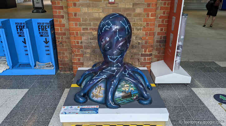 There’s an octopus at Liverpool Street station