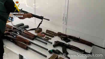 La Guardia Civil desmantela una red de narcotraficantes en Málaga que poseía armas de guerra - Vozpópuli