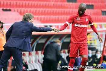 Lamkel Zé legt dé frats der fratsen uit: &quot;Daarom kwam ik in een shirt van Anderlecht naar de Bosuil&quot;