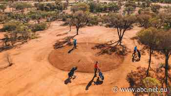 Golfers swap grass for sand at Outback Queensland Masters