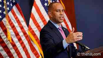 Jeffries: 'Sick and cynical' for GOP to blame Pelosi for Jan. 6
