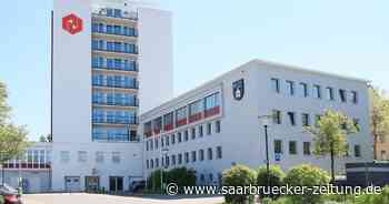 Im Rathaus Neunkirchen laufen die Vorbereitungen zur Bundestagswahl - Saarbrücker Zeitung