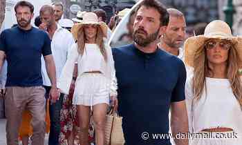 Jennifer Lopez and Ben Affleck hold hands in Capri after leaving St Tropez