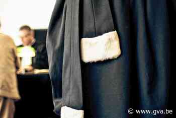 Man 1,5 jaar afgeperst met prostitueebezoek: duizenden euro'... (Antwerpen) - Gazet van Antwerpen Mobile - Gazet van Antwerpen