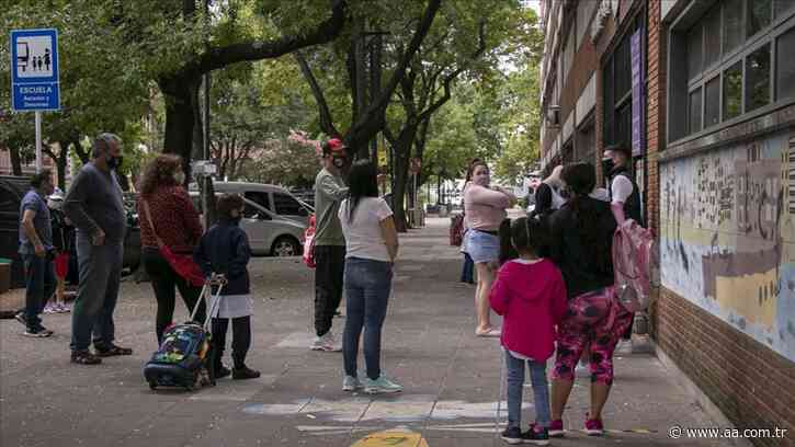 Estudiantes de la provincia de Buenos Aires, Argentina, vuelven a clases presenciales a partir del lunes - Anadolu Agency