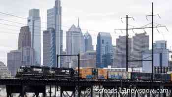 Norfolk Southern's 2Q profit doubles as volume returns