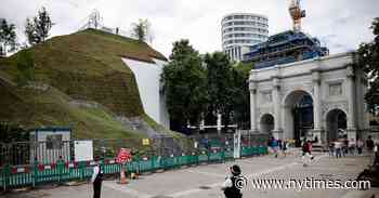 Londoners Were Promised a Hill With a View. They Got a Pile of Scaffolding.