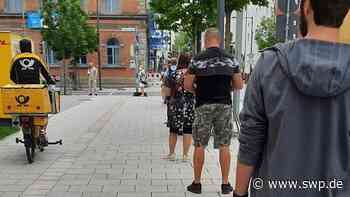 Post in Neu-Ulm: Kritik an Wartezeiten wird lauter – das sagt die Stadt dazu - SWP