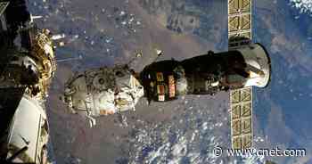 See astronaut's wild view of a discarded ISS module burning up     - CNET