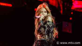Blackpink’s Rosé Beautifully Covers Alicia Keys’s ‘If I Ain’t Got You’ With Some Help