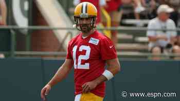 Rodgers says he mulled retiring, wants more say