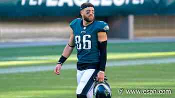 Eagles GM expects TE Ertz on roster Week 1