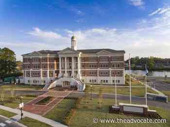 Louisiana medical school has ‘no interest’ in ‘political battle,’ but defends vaccine rules - The Advocate
