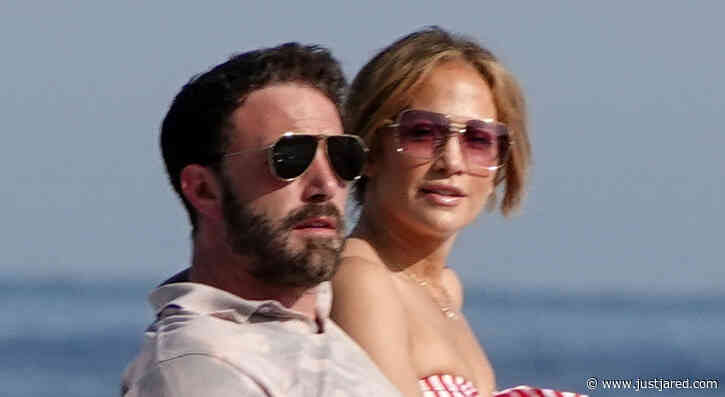 There Are More Photos of Jennifer Lopez & Ben Affleck Vacationing on a Yacht!