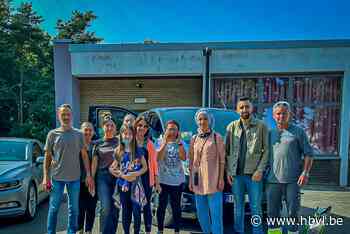 Hatice en Sukran brengen de ingezamelde spullen naar de getroffen gebieden - Het Belang van Limburg