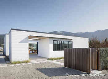 Dune House / Cass Calder Smith Architecture + Interiors - ArchDaily