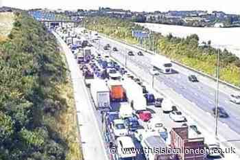 Delays after M25 closed by 'serious' crash near Bluewater