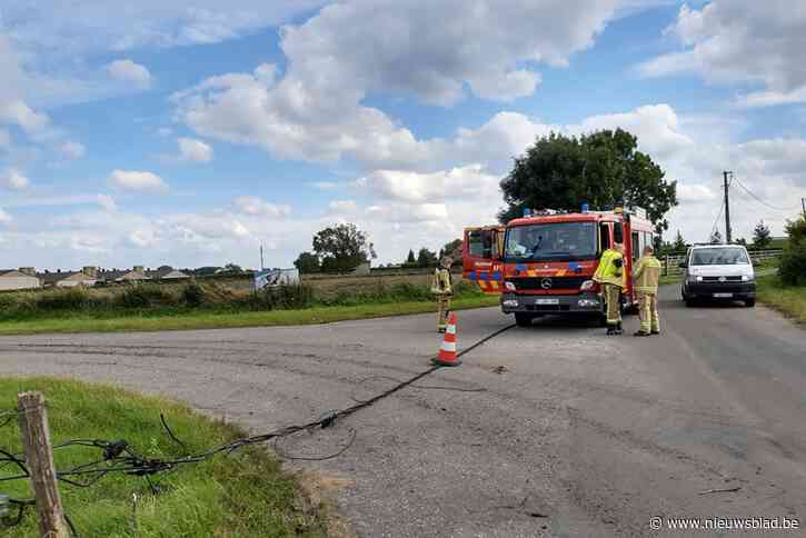 Buurt tijdlang zonder elektriciteit omdat aardappelmachine verstrikt geraakt in kabels