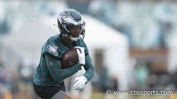 DeVonta Smith criticizes his play in first Eagles practice, looking forward to battles with Darius Slay