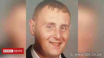 Bolton death: Murder arrest after man's body found in home - BBC News