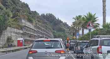 Ennesimo semaforo sull'Aurelia tra Arenzano e Voltri, questa volta al Pizzo - Cronache Ponentine