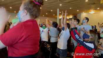 Watch Suni Lee's family and friends react to her gold medal win