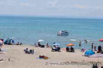 Booming beaches bring new customers to Port Colborne's businesses - StCatharinesStandard.ca