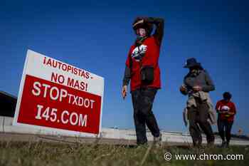 Houston families forced to fill out online poll to save homes along I-45 rebuild - Chron