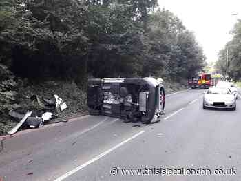 Bus crash prompts emergency response in Wallington