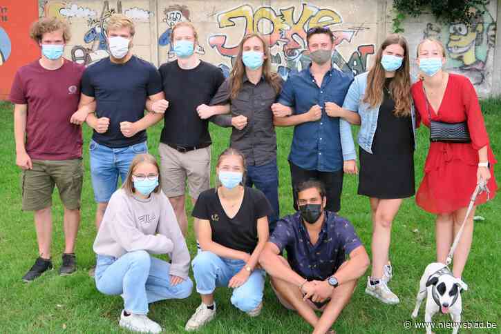 Chirovlag Joke Scindal wappert tien dagen lang aan Balatonmeer: “Zo blij dat ons kamp in Hongarije toch doorgaat”