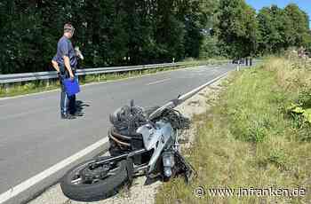 Buttenheim: Junger Motorradfahrer bei Unfall tödlich verunglückt - im Auto hinter ihm saßen seine Freunde